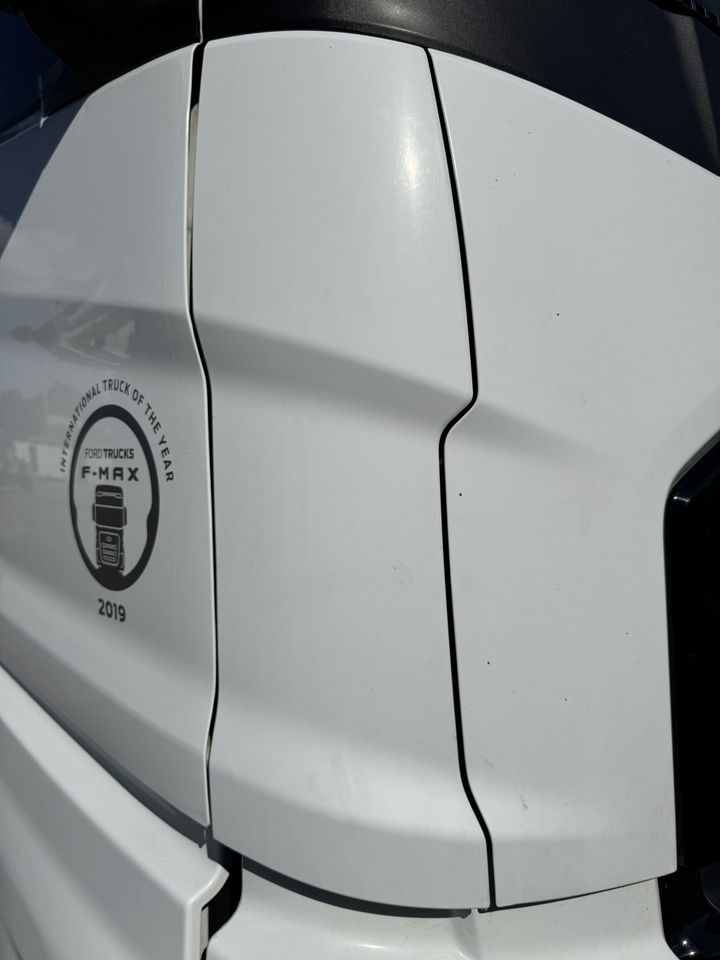 Ford F-Max - Bumper corner: picture 1 Ford F-Max - Bumper corner: picture 1