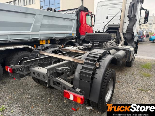 Mercedes-Benz Arocs 1836 A - Cab chassis truck: picture 1 Mercedes-Benz Arocs 1836 A - Cab chassis truck: picture 1