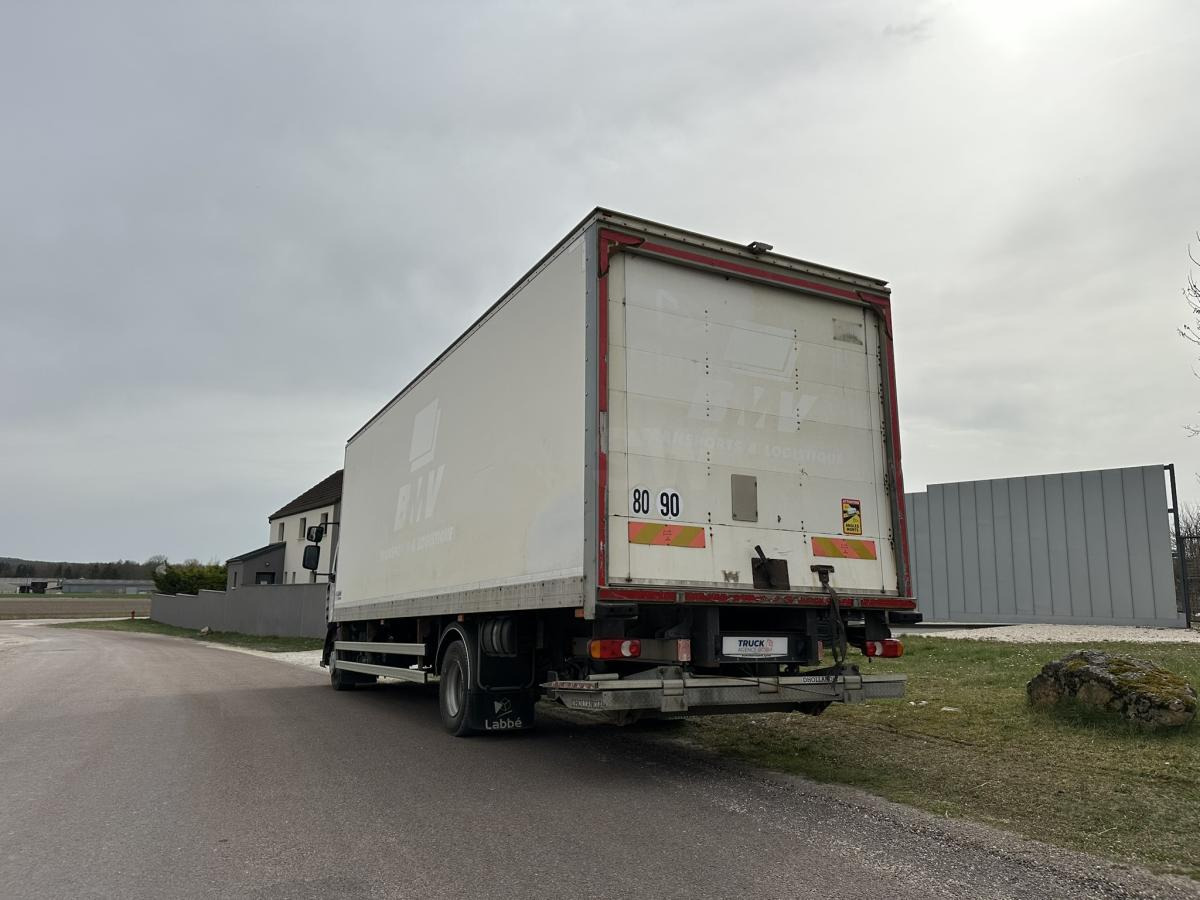Renault D-Series - Box truck: picture 5 Renault D-Series - Box truck: picture 5