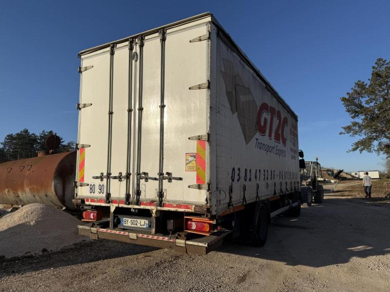 Volvo FL - Curtain side truck: picture 5 Volvo FL - Curtain side truck: picture 5