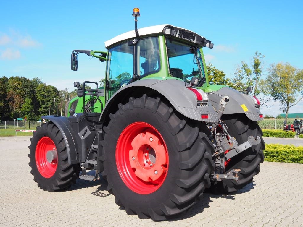 Fendt 828 Vario S4 ProfiPlus, GPS  - Farm tractor: picture 2 Fendt 828 Vario S4 ProfiPlus, GPS  - Farm tractor: picture 2