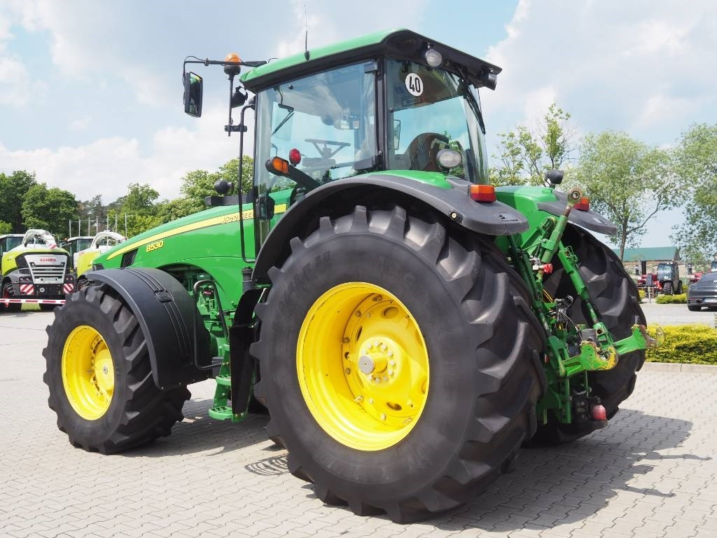 John Deere 8530 GPS - Farm tractor: picture 2 John Deere 8530 GPS - Farm tractor: picture 2