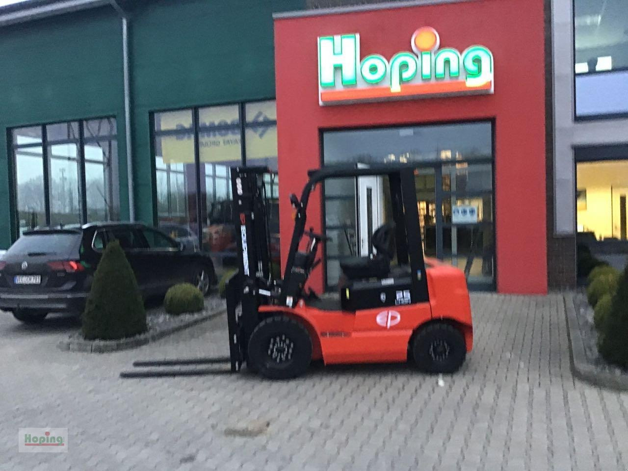 EP Equipment EFL 252 - Electric forklift: picture 2 EP Equipment EFL 252 - Electric forklift: picture 2