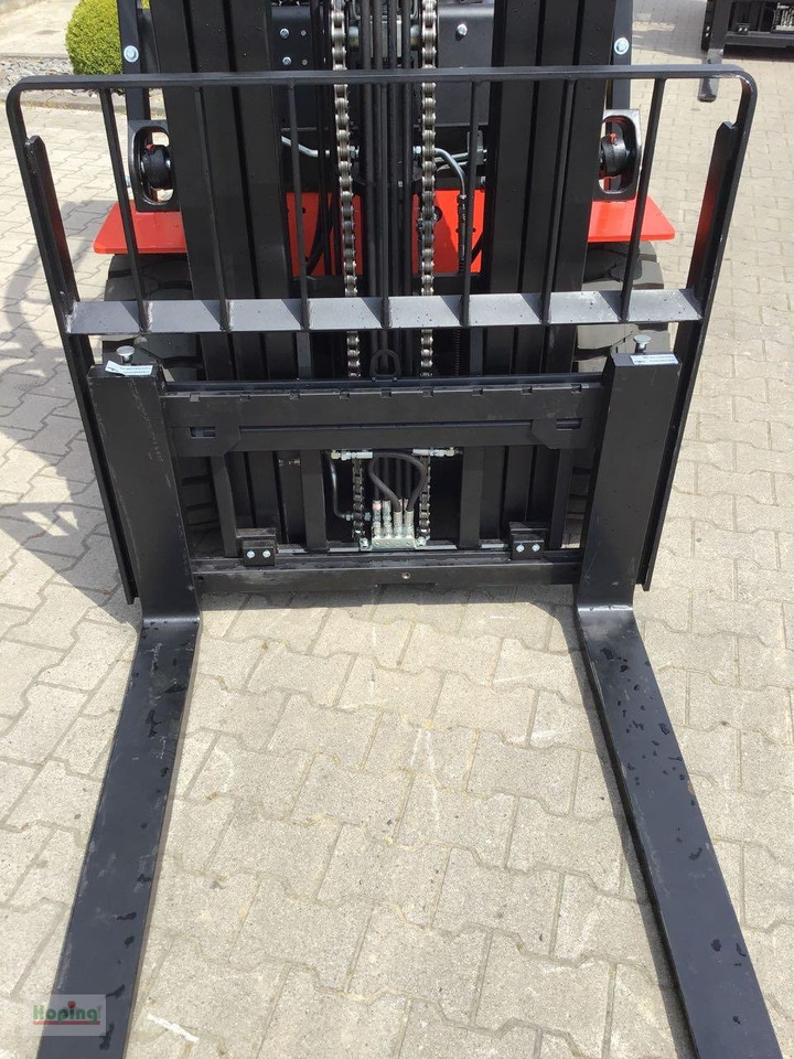 EP Equipment EFL 352 - Electric forklift: picture 5 EP Equipment EFL 352 - Electric forklift: picture 5