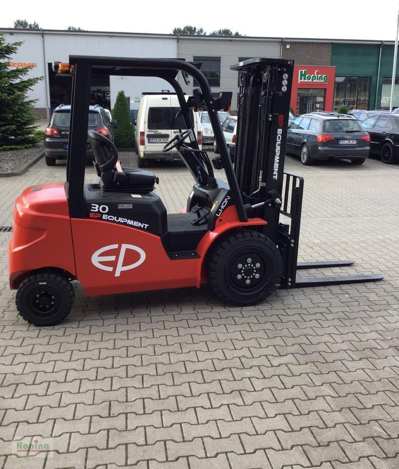 EP Equipment EFL303 - Electric forklift: picture 5 EP Equipment EFL303 - Electric forklift: picture 5