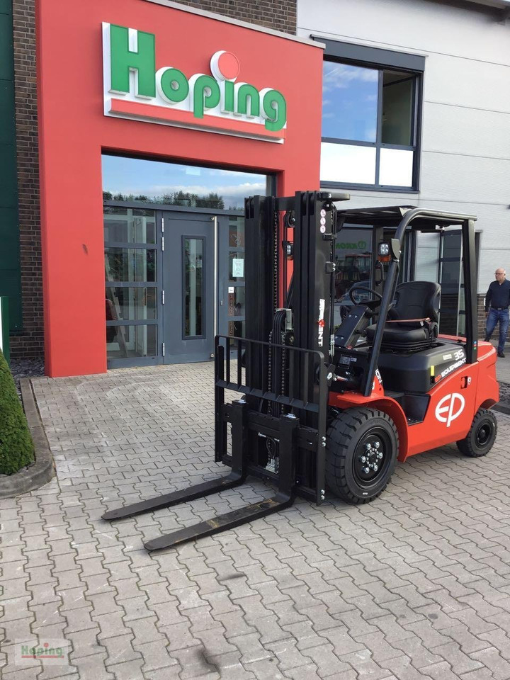 EP Equipment EFL353 - Electric forklift: picture 2 EP Equipment EFL353 - Electric forklift: picture 2