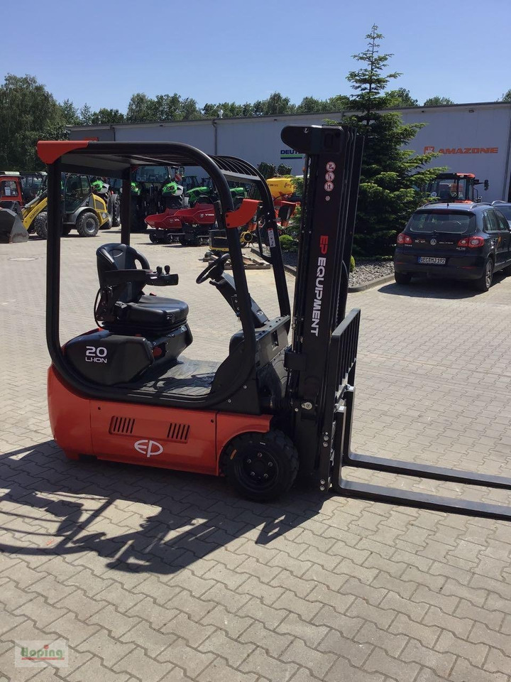 EP Equipment TDL201 - Electric forklift: picture 3 EP Equipment TDL201 - Electric forklift: picture 3