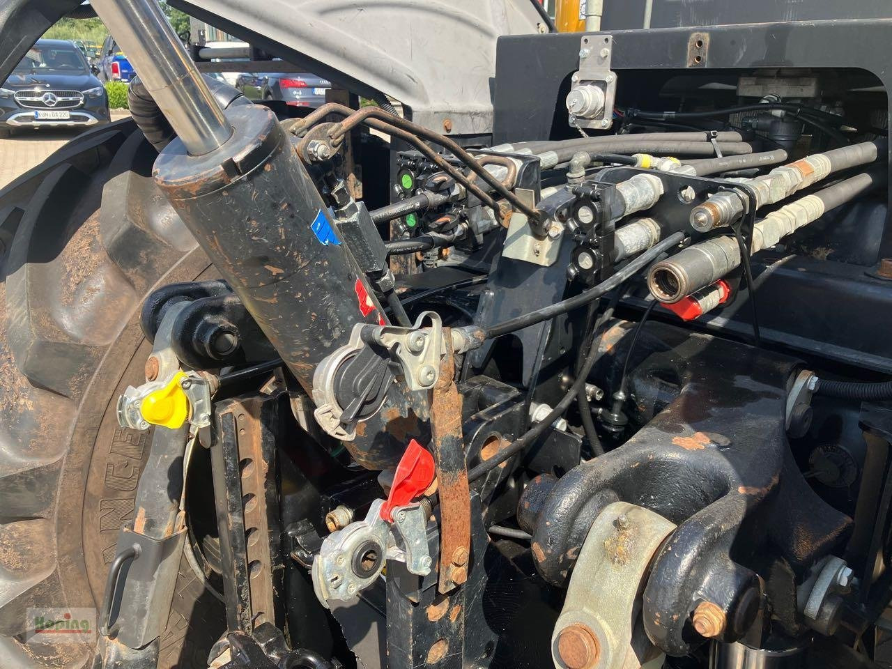 JCB 4220 - Farm tractor: picture 5 JCB 4220 - Farm tractor: picture 5