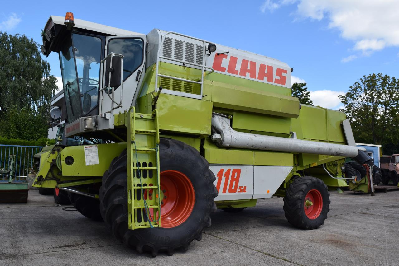 CLAAS Dominator 118 SL Maxi - Combine harvester: picture 2 CLAAS Dominator 118 SL Maxi - Combine harvester: picture 2