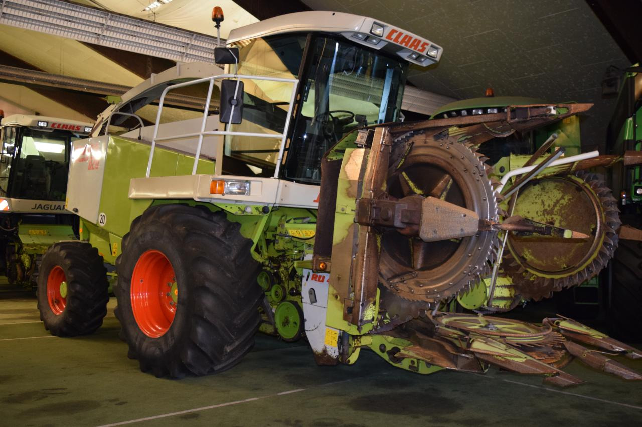 CLAAS Jaguar 820 - Forage harvester: picture 1 CLAAS Jaguar 820 - Forage harvester: picture 1