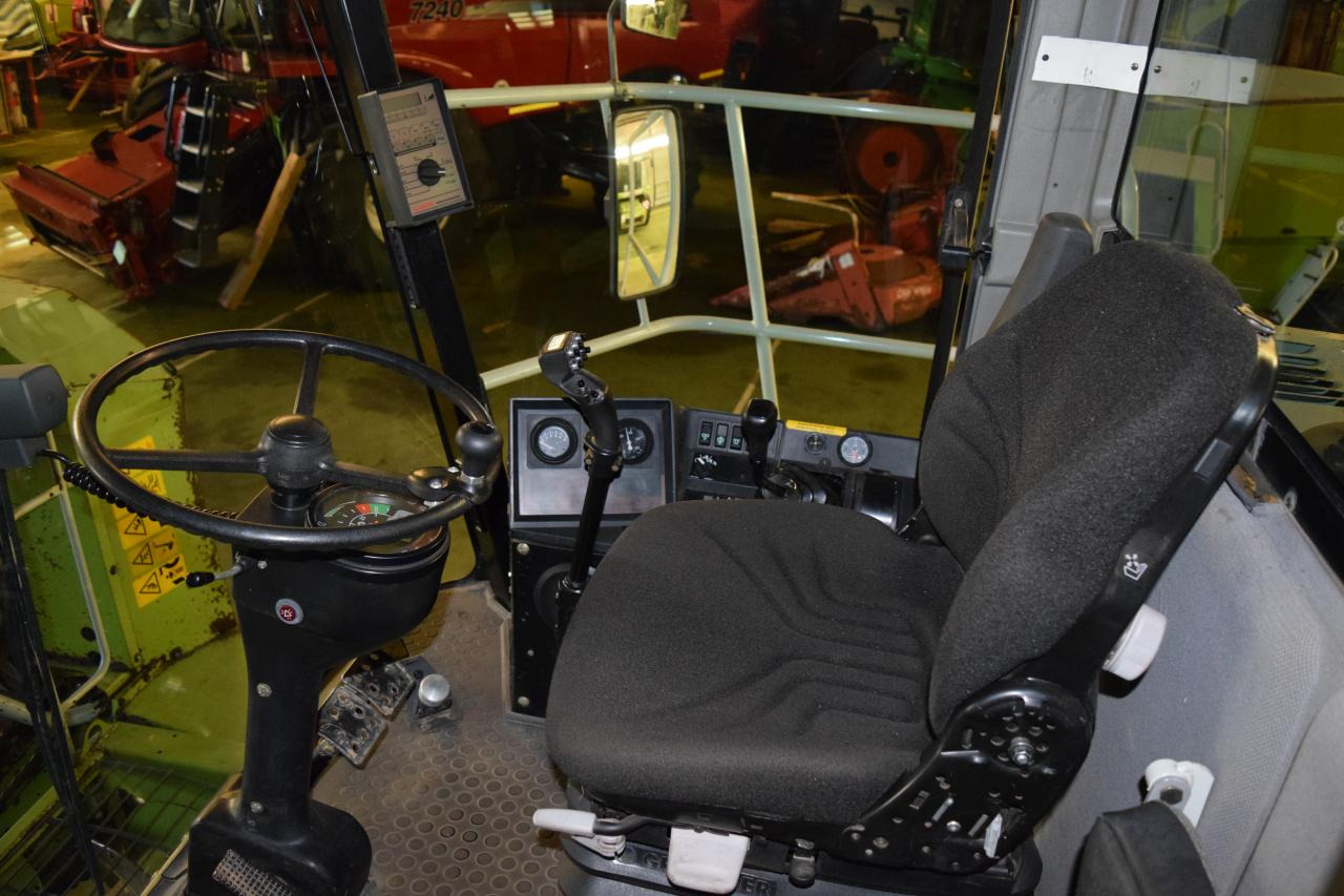 Forage harvester CLAAS Jaguar 820: picture 7