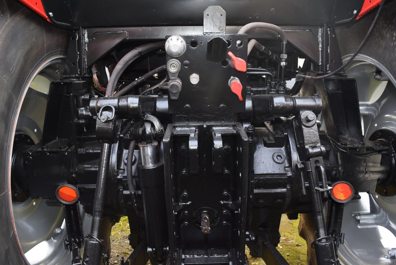 Farm tractor Case-IH 1455 XL A: picture 6