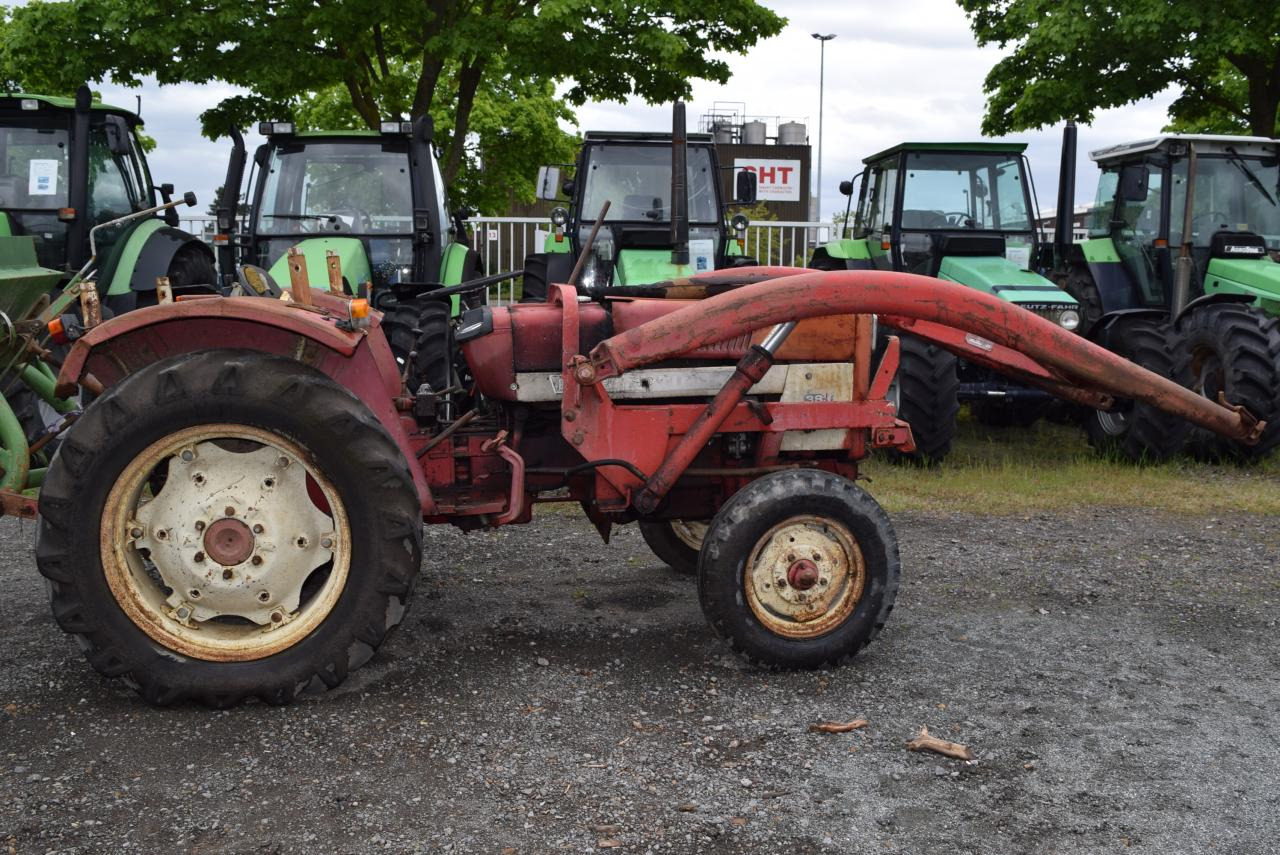 Case-IH 383 - Farm tractor: picture 1 Case-IH 383 - Farm tractor: picture 1