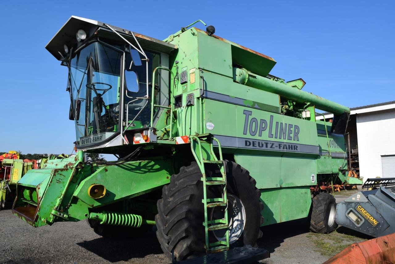 Deutz-Fahr 4090 HTS TopL. - Combine harvester: picture 2 Deutz-Fahr 4090 HTS TopL. - Combine harvester: picture 2