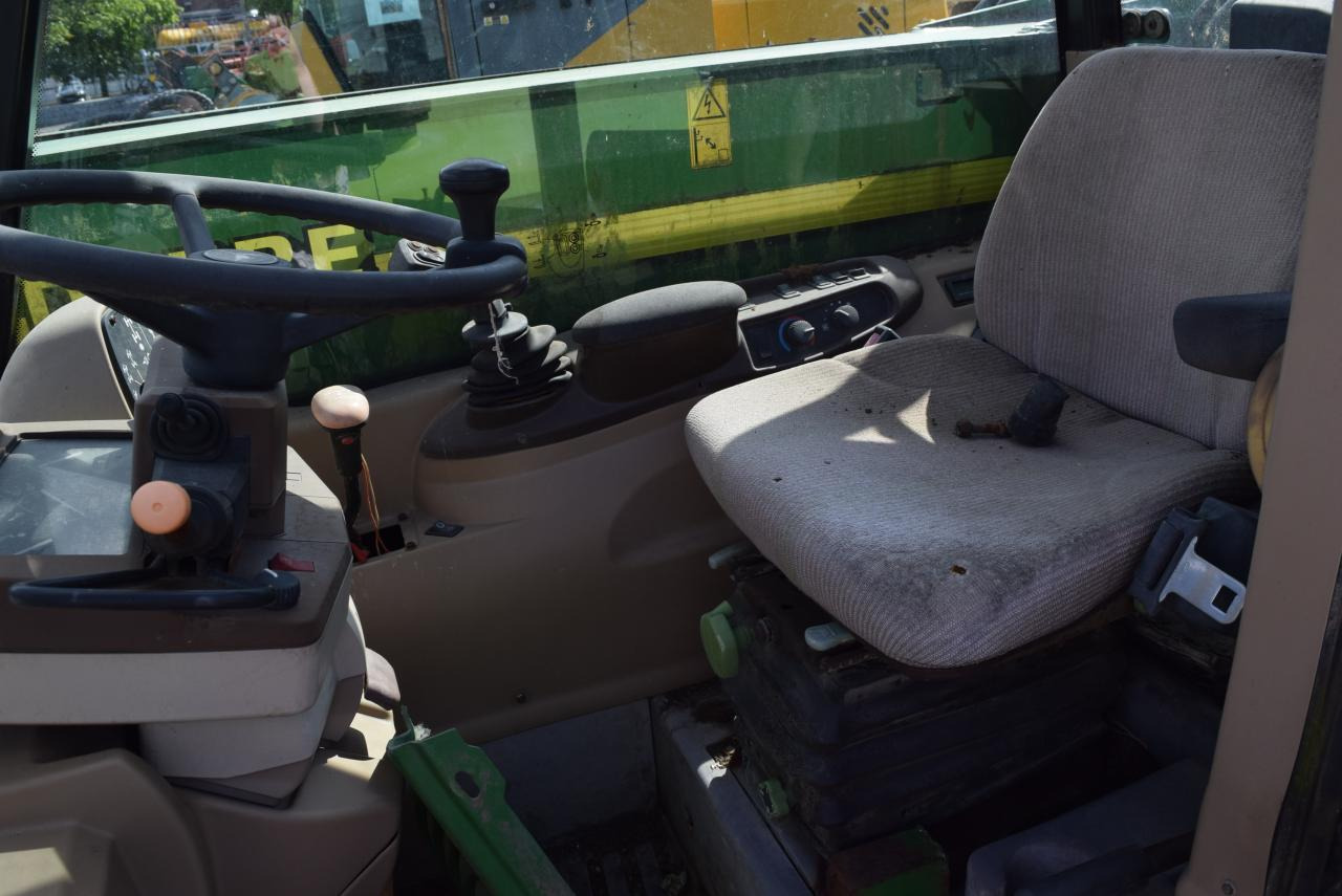 John Deere 3200 - Telescopic handler: picture 5 John Deere 3200 - Telescopic handler: picture 5