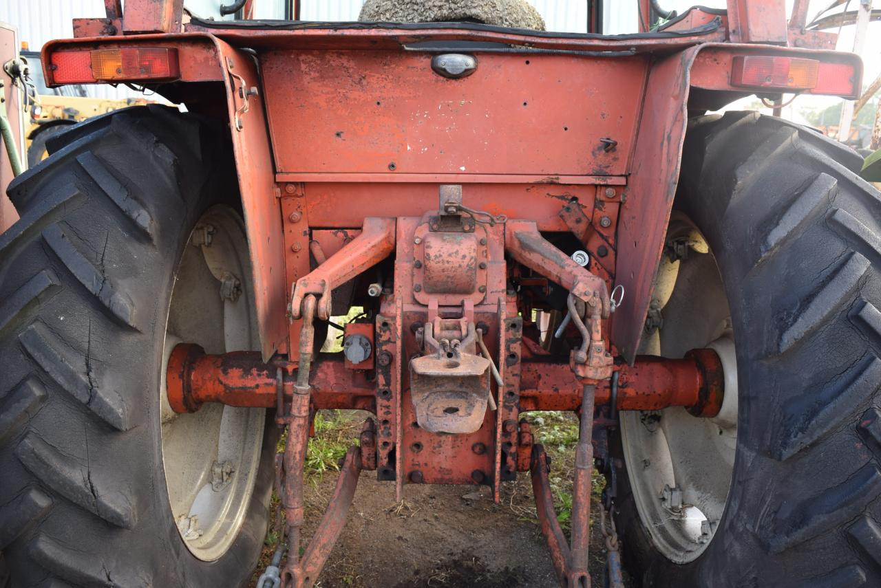 Renault 651 - Farm tractor: picture 3 Renault 651 - Farm tractor: picture 3