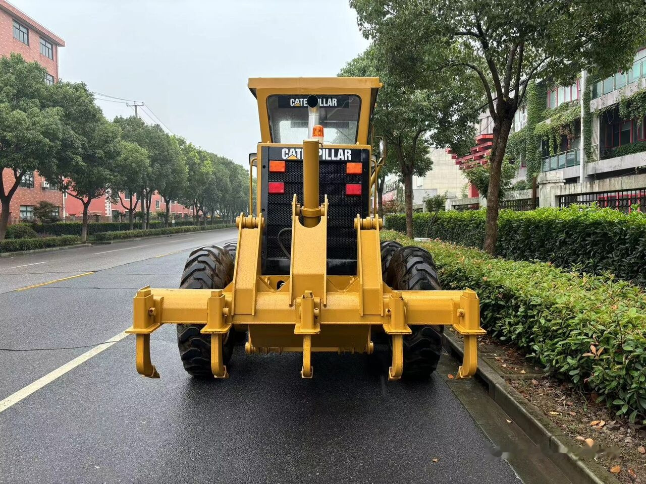 Grader Caterpillar 140H: picture 9