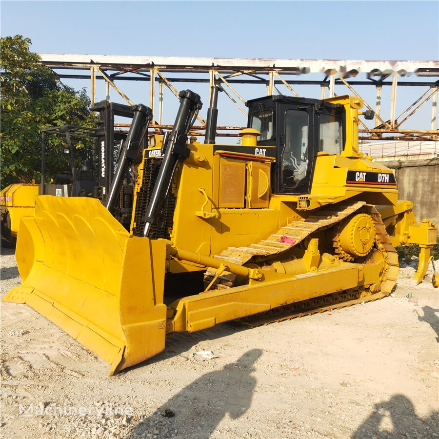 Caterpillar D7H - Bulldozer: picture 4 Caterpillar D7H - Bulldozer: picture 4