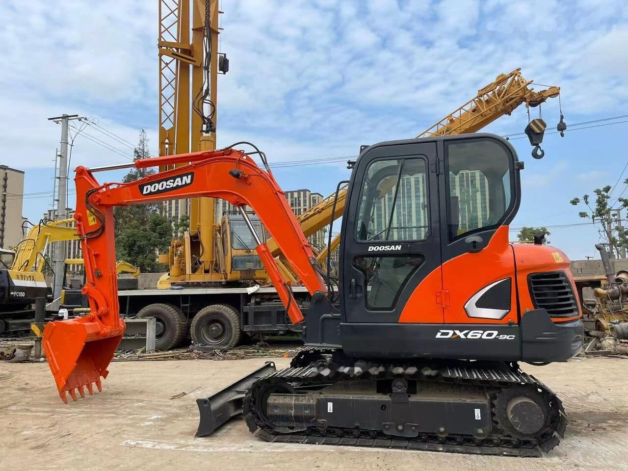 Doosan DX60 - Mini excavator: picture 1 Doosan DX60 - Mini excavator: picture 1