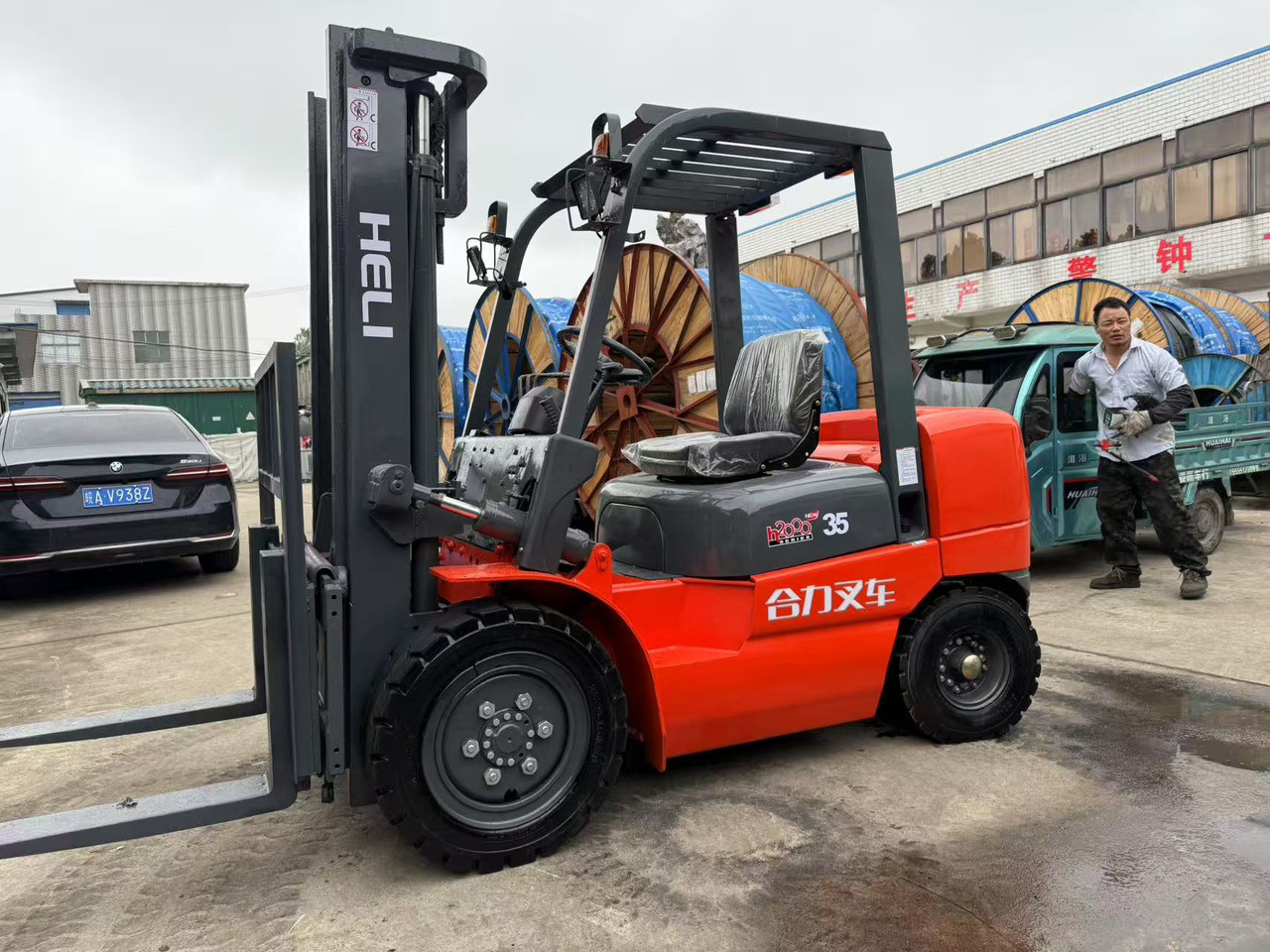 HELI FD35 - Diesel forklift: picture 1 HELI FD35 - Diesel forklift: picture 1