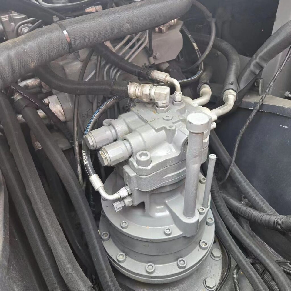 Hitachi ZX200 - Crawler excavator: picture 5 Hitachi ZX200 - Crawler excavator: picture 5