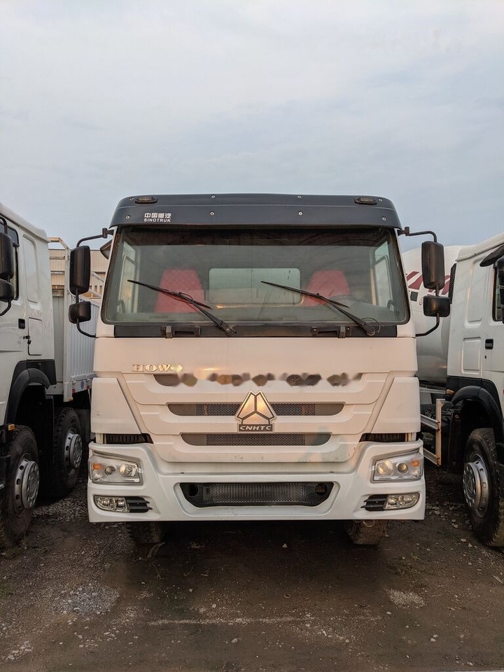 Howo 375 - Dropside/ Flatbed truck: picture 3 Howo 375 - Dropside/ Flatbed truck: picture 3