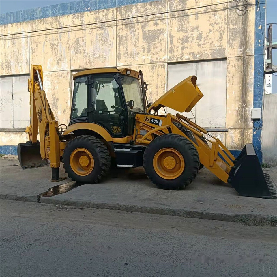 JCB 4CX - Backhoe loader: picture 1 JCB 4CX - Backhoe loader: picture 1