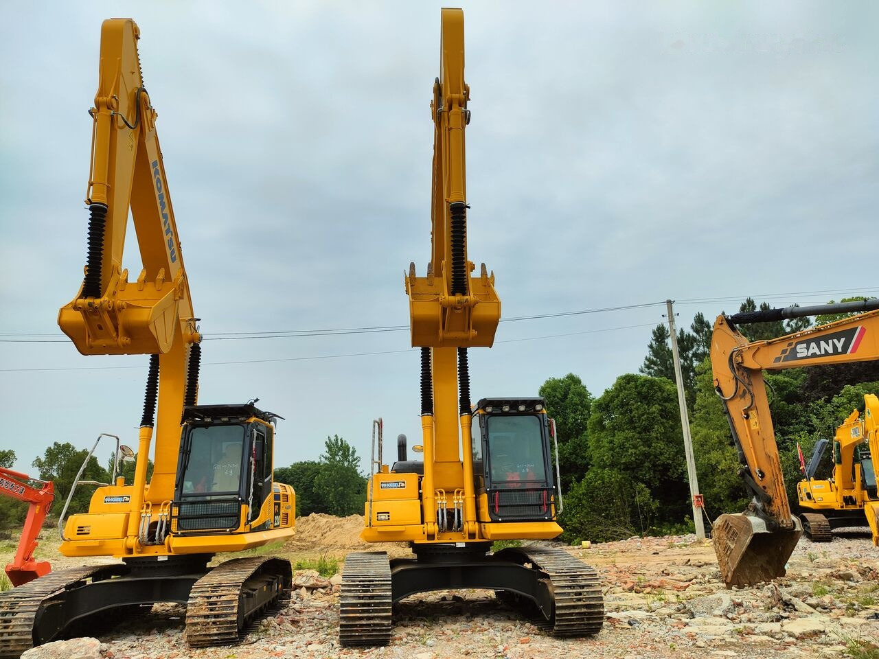 Komatsu PC240 - Crawler excavator: picture 2 Komatsu PC240 - Crawler excavator: picture 2