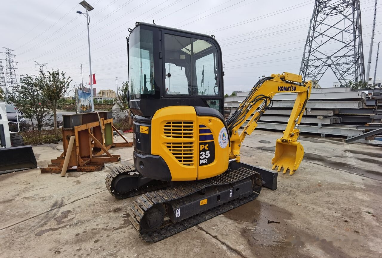 Komatsu PC35 - Mini excavator: picture 5 Komatsu PC35 - Mini excavator: picture 5