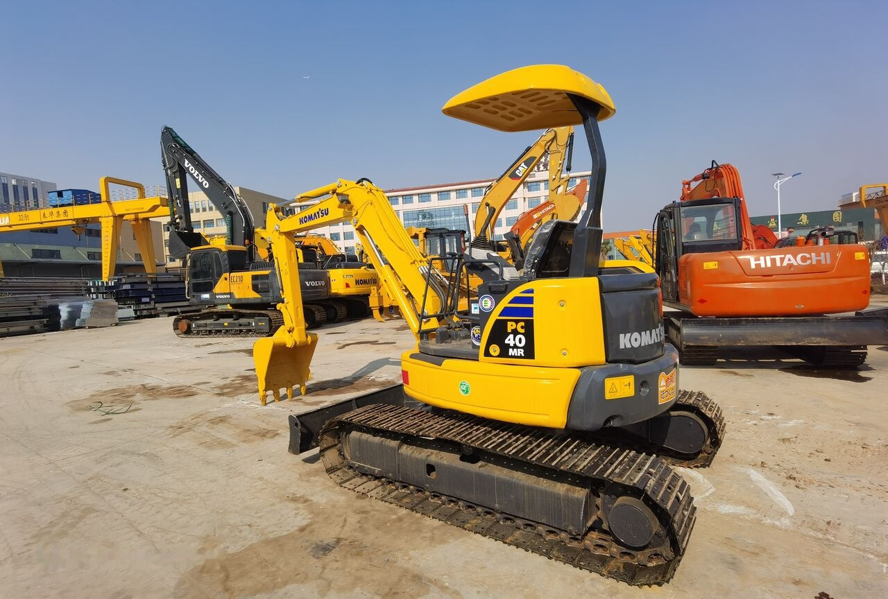 Komatsu PC40MR - Mini excavator: picture 1 Komatsu PC40MR - Mini excavator: picture 1
