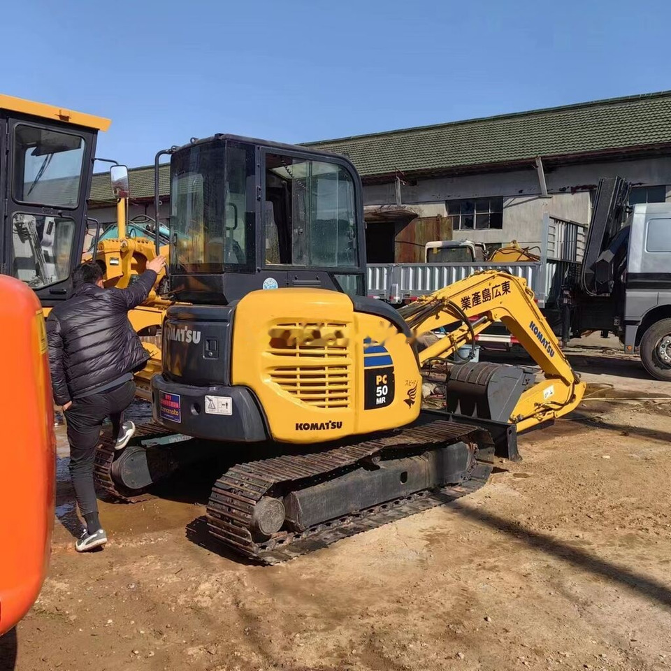 Komatsu PC50MR-2 - Mini excavator: picture 5 Komatsu PC50MR-2 - Mini excavator: picture 5