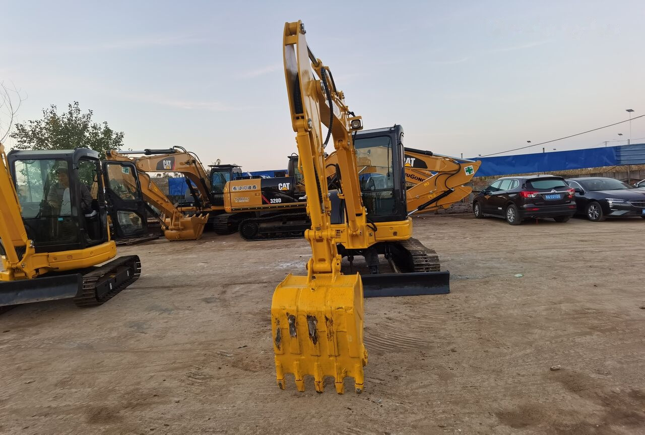Komatsu PC50MR - Mini excavator: picture 3 Komatsu PC50MR - Mini excavator: picture 3
