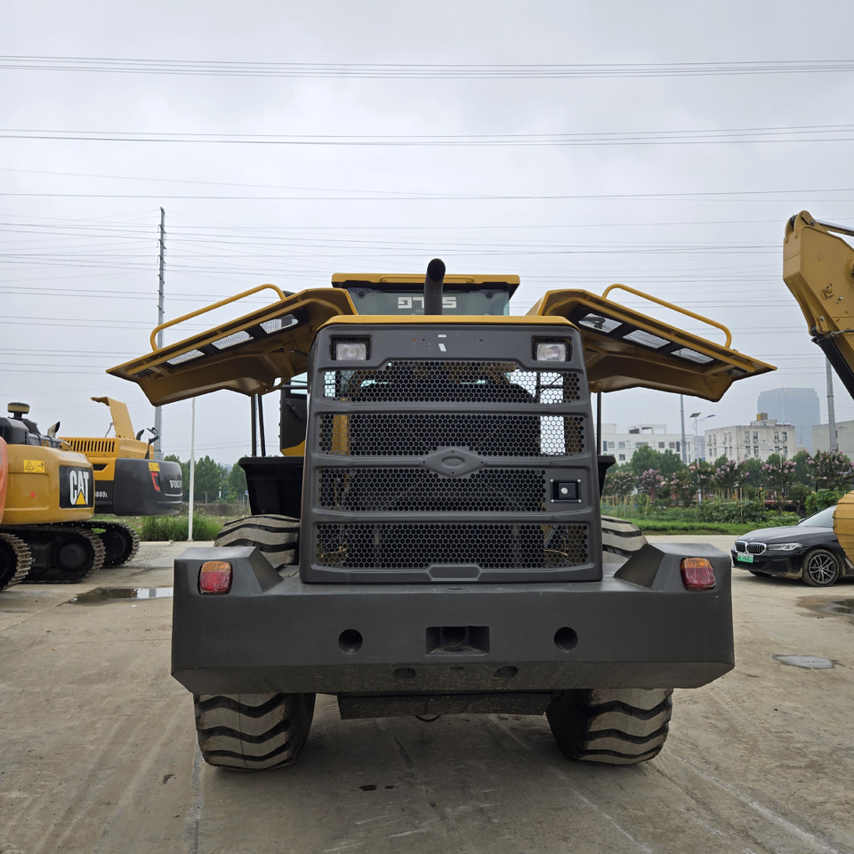 SDLG 956F - Wheel loader: picture 2 SDLG 956F - Wheel loader: picture 2