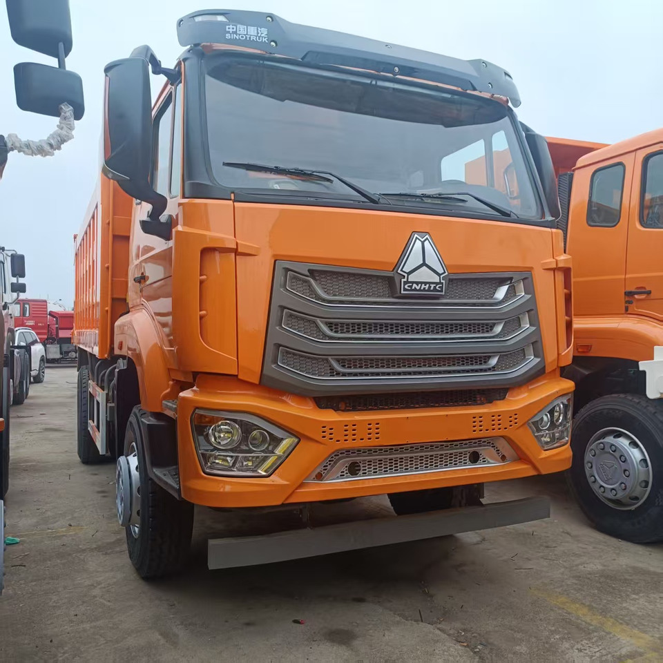 SINOTRUK HOHAN 6x4 - Tipper: picture 2 SINOTRUK HOHAN 6x4 - Tipper: picture 2