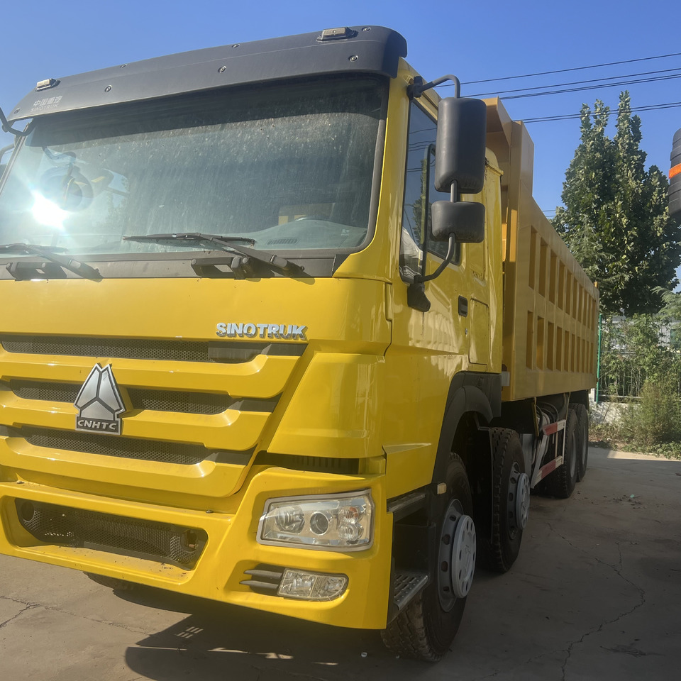 SINOTRUK HOWO - Tipper: picture 3 SINOTRUK HOWO - Tipper: picture 3