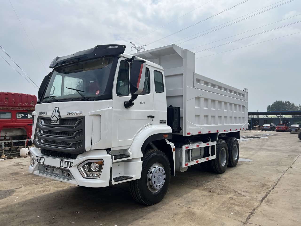 SINOTRUK HOWO - Tipper: picture 2 SINOTRUK HOWO - Tipper: picture 2