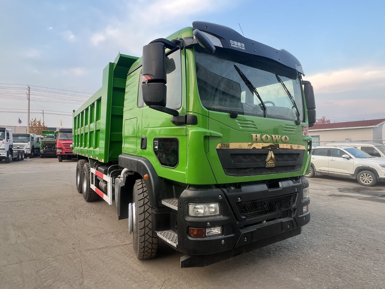 SINOTRUK TX 6x4 - Tipper: picture 1 SINOTRUK TX 6x4 - Tipper: picture 1