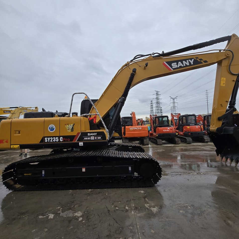 Sany SY235C - Crawler excavator: picture 2 Sany SY235C - Crawler excavator: picture 2