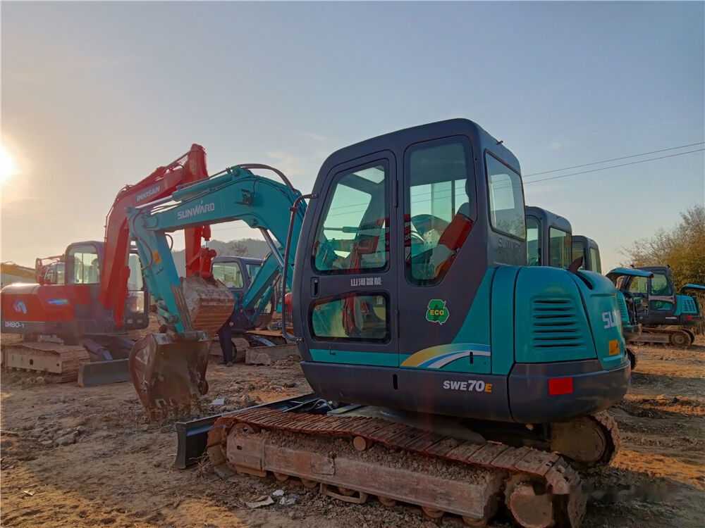 Mini excavator Sunward SWE70E: picture 8 Mini excavator Sunward SWE70E: picture 8