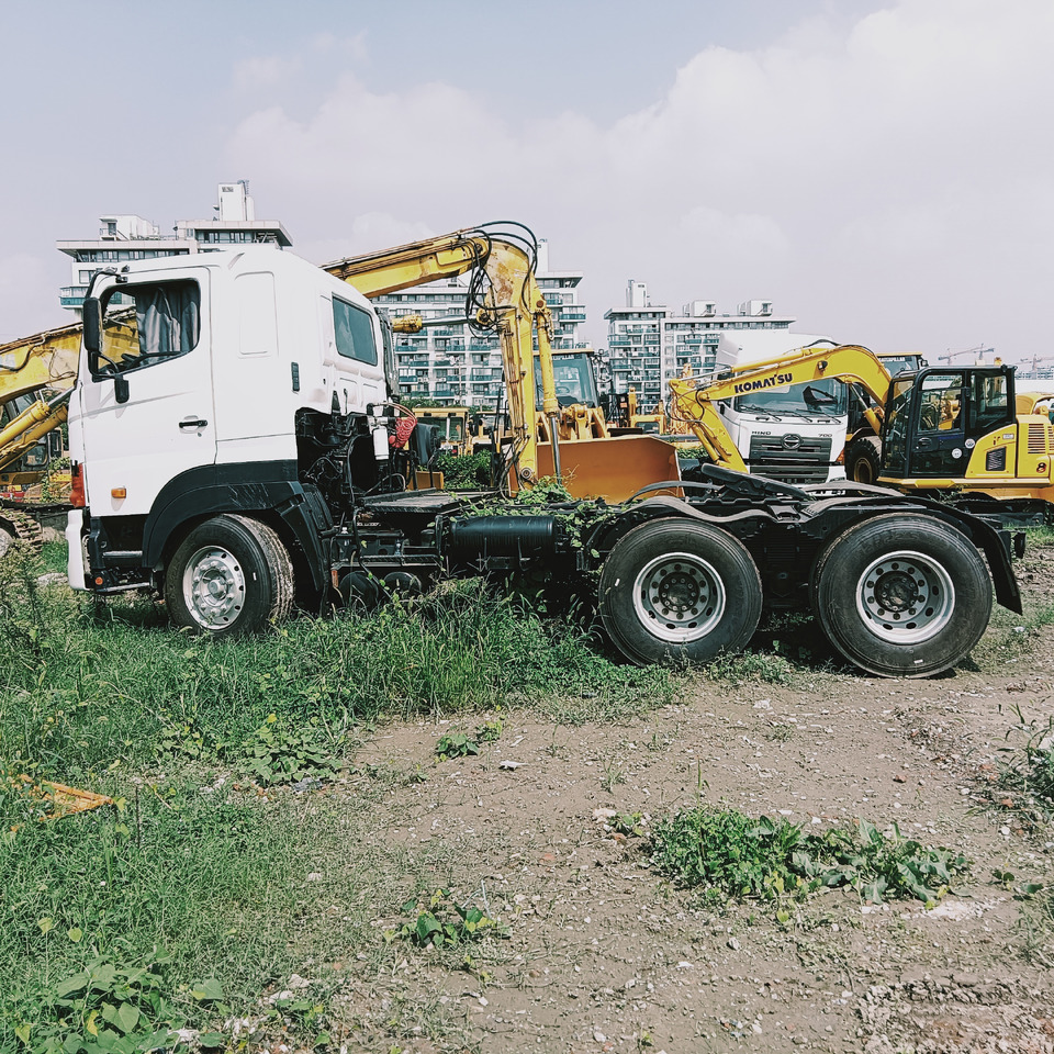 HINO 700 - Tractor truck: picture 5 HINO 700 - Tractor truck: picture 5