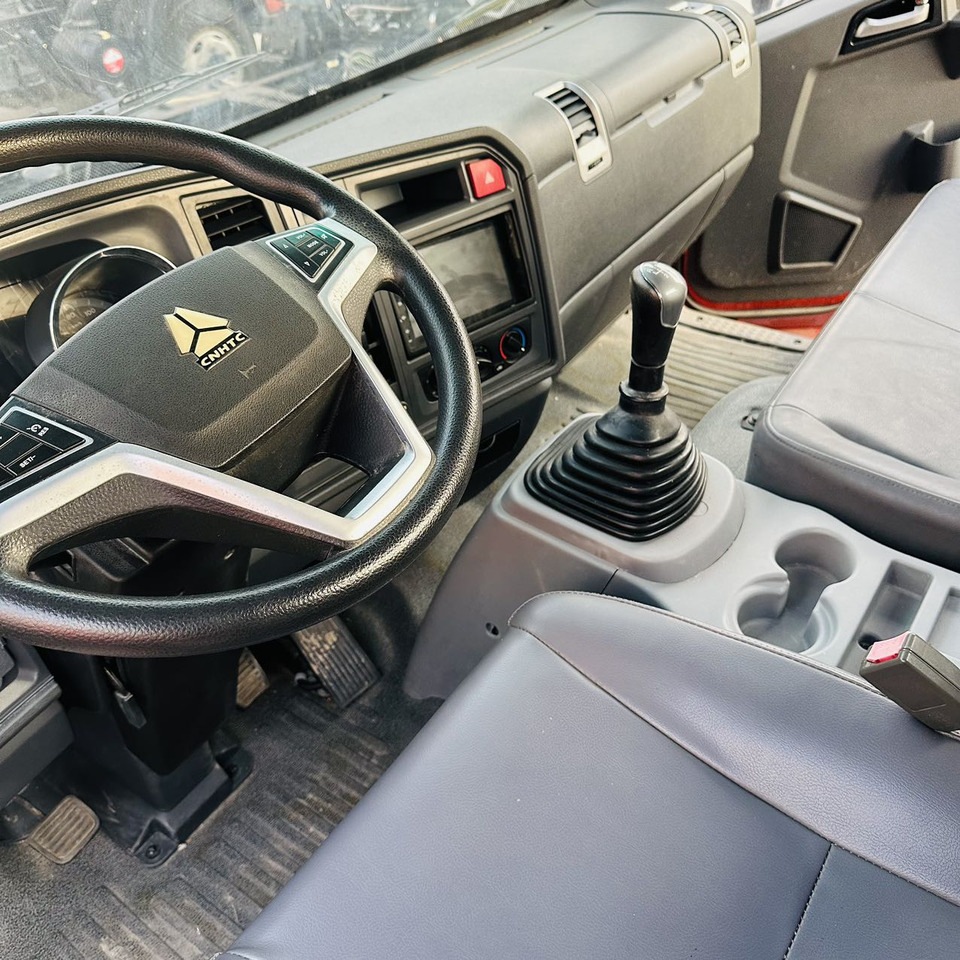 SINOTRUK HOWO - Tractor truck: picture 5 SINOTRUK HOWO - Tractor truck: picture 5