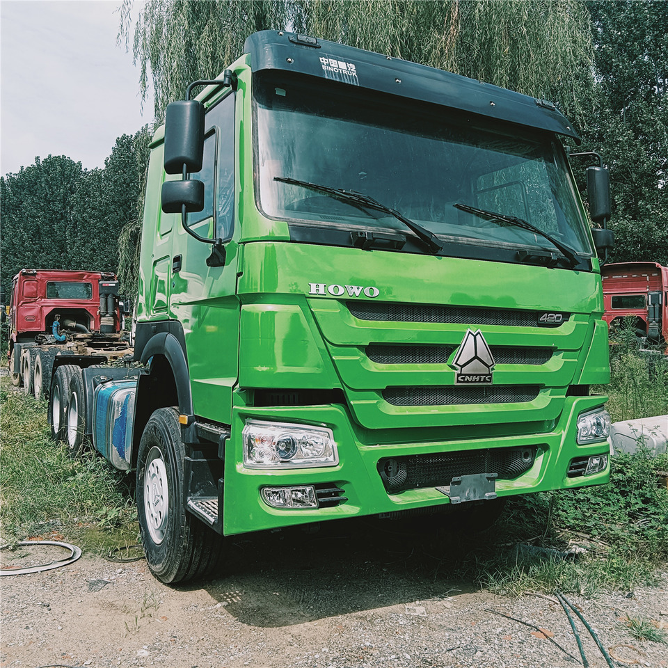 SINOTRUK HOWO tralier head - Tractor truck: picture 4 SINOTRUK HOWO tralier head - Tractor truck: picture 4