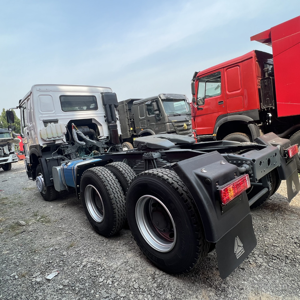 SINOTRUK HOWO tralier head - Tractor truck: picture 5 SINOTRUK HOWO tralier head - Tractor truck: picture 5