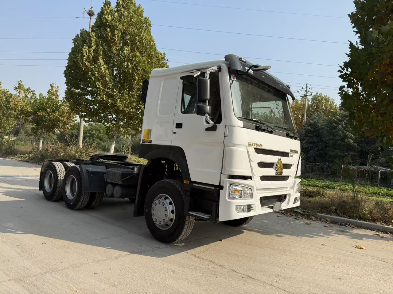 SINOTRUK Howo tractor head - Tractor truck: picture 4 SINOTRUK Howo tractor head - Tractor truck: picture 4