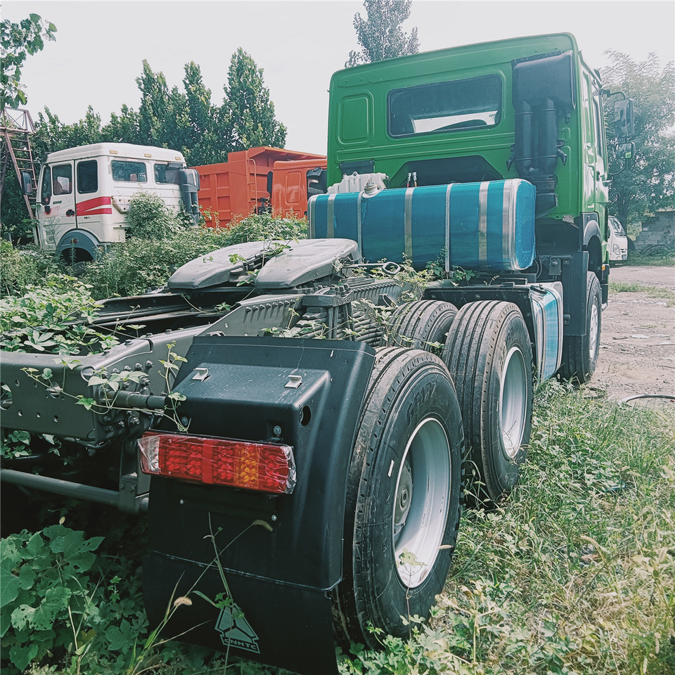 SINOTRUK Trailer head - Tractor truck: picture 5 SINOTRUK Trailer head - Tractor truck: picture 5