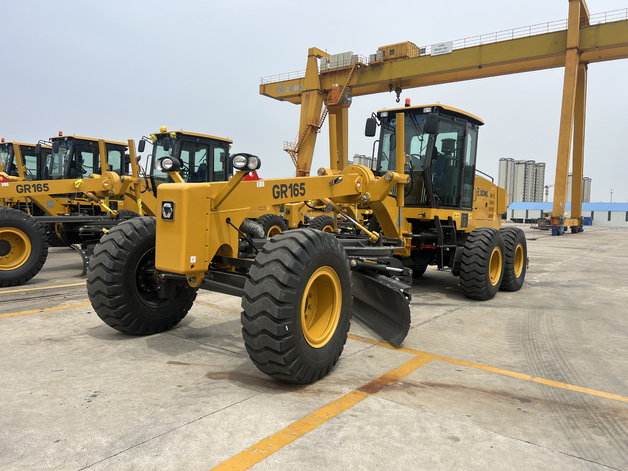 XCMG GR165 - Grader: picture 3 XCMG GR165 - Grader: picture 3