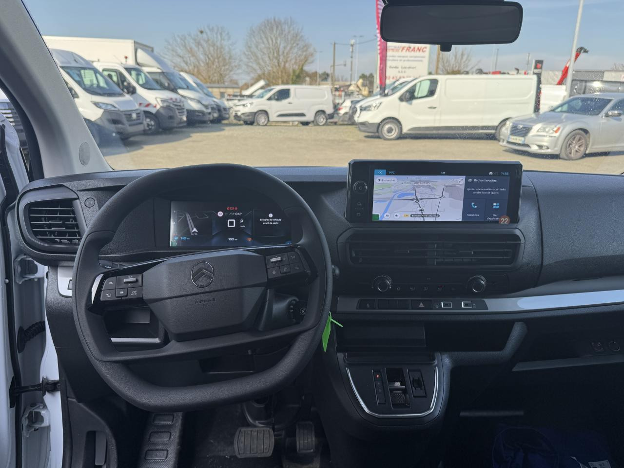 CITROEN jumpy M 2.0 HDI 180 EAT-8 CABINE APPROFONDIE 5 PLACES - Combi van: picture 4 CITROEN jumpy M 2.0 HDI 180 EAT-8 CABINE APPROFONDIE 5 PLACES - Combi van: picture 4