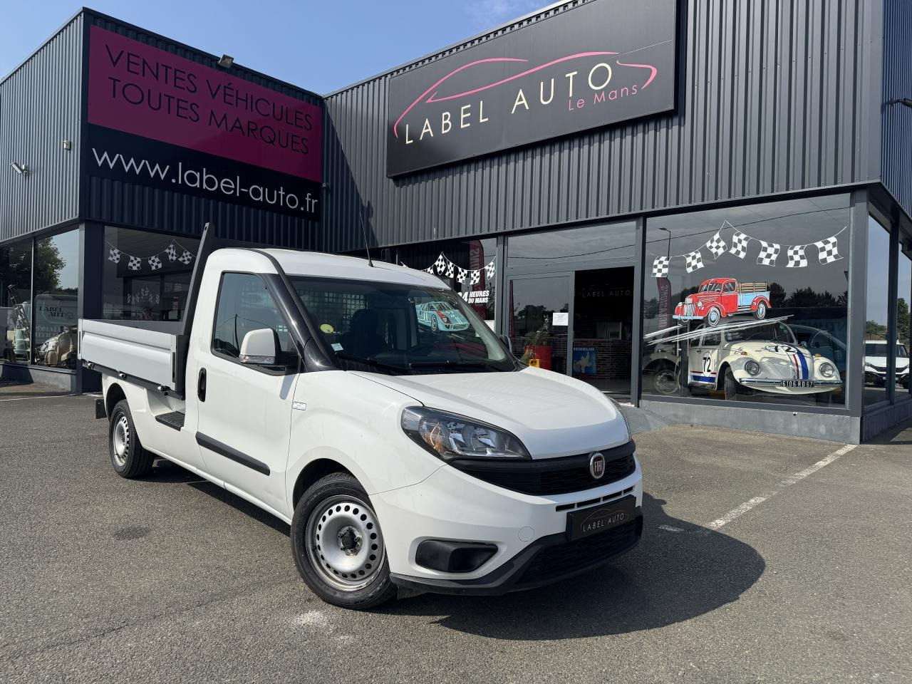Fiat Doblo Cargo Cargo 1.6 Multijet 16V 105 ch WORK UP PLATEAU Pro Lounge - Open body delivery van: picture 2 Fiat Doblo Cargo Cargo 1.6 Multijet 16V 105 ch WORK UP PLATEAU Pro Lounge - Open body delivery van: picture 2