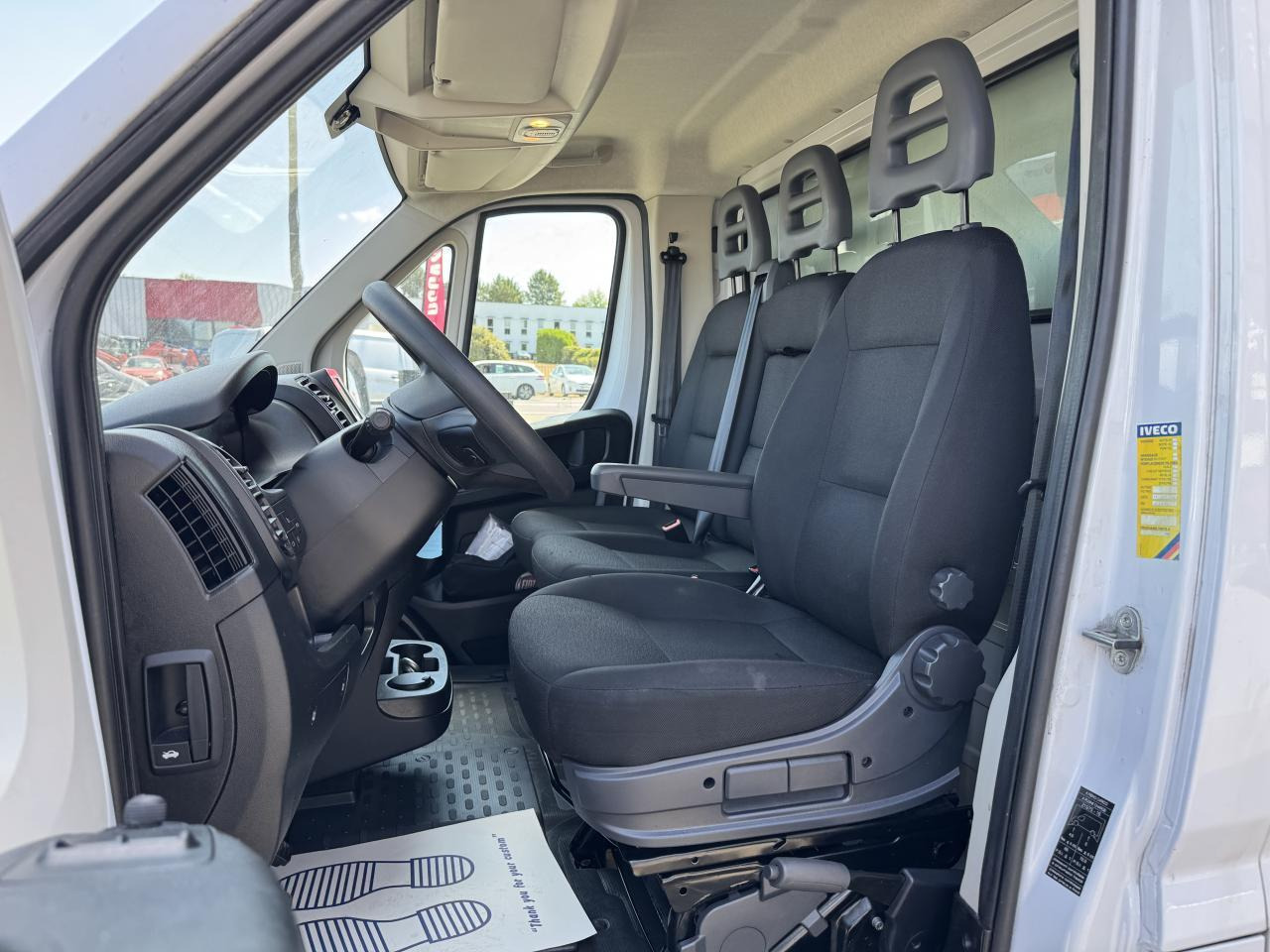 Fiat Ducato 3.5 L H3-POWER 140CH MAXI CAISSE 20M³ + HAYON 750KG + AUVENT PACK PRO - Closed box van: picture 5 Fiat Ducato 3.5 L H3-POWER 140CH MAXI CAISSE 20M³ + HAYON 750KG + AUVENT PACK PRO - Closed box van: picture 5