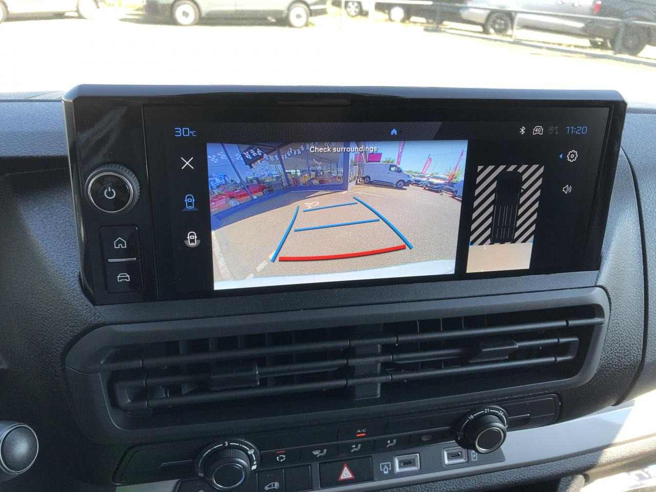 New Panel van PEUGEOT Expert M 2.0 BlueHDi - 145 S&S - BV EAT8  III FOURGON Fourgon PHASE 2: picture 11 New Panel van PEUGEOT Expert M 2.0 BlueHDi - 145 S&S - BV EAT8  III FOURGON Fourgon PHASE 2: picture 11